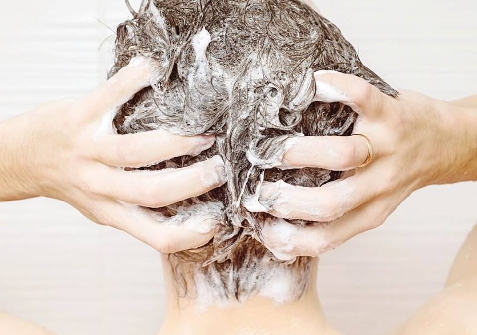 Quelques précautions contre la chute des cheveux